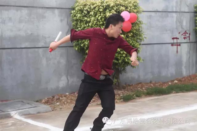 堅(jiān)韌不拔展雄風(fēng)，團(tuán)結(jié)協(xié)作顯氣魄--熱烈慶祝博皓首屆運(yùn)動會隆重召開
