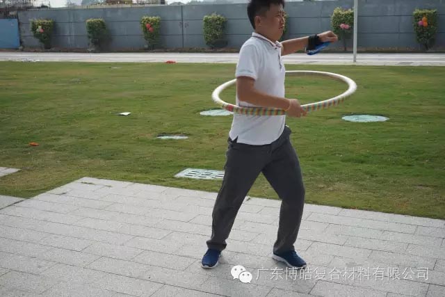 堅(jiān)韌不拔展雄風(fēng)，團(tuán)結(jié)協(xié)作顯氣魄--熱烈慶祝博皓首屆運(yùn)動會隆重召開